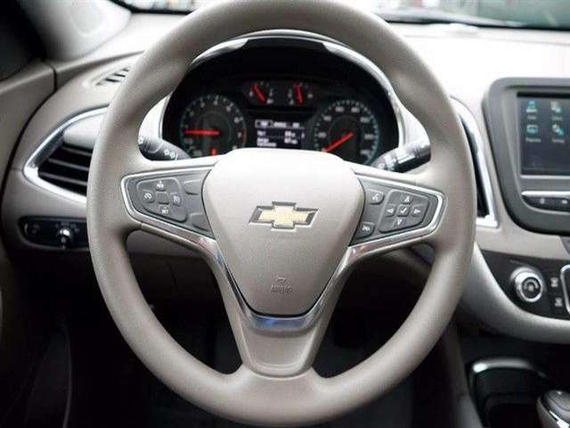 2017 Chevrolet Malibu LT 4dr Sedan